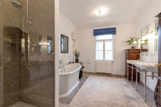English designed bathroom