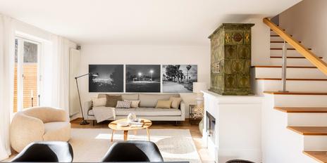 Stillvoll und bezugsbereit: 6-Zimmer-Stadthaus in Gern mit Südgarten und Traumblick