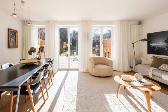Living/dining area with fireplace