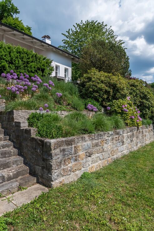 Zauberhaft angelegter Garten