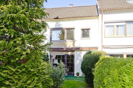 Reihenhaus mit schönem Südgarten und Ausbaupotential im Dachgeschoss