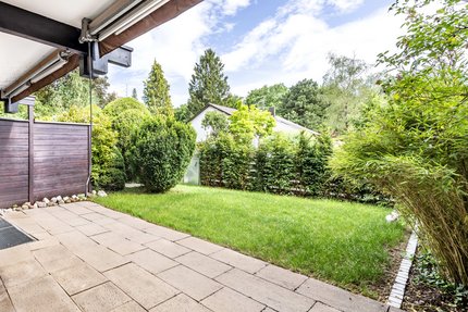 Terrasse mit Südgarten