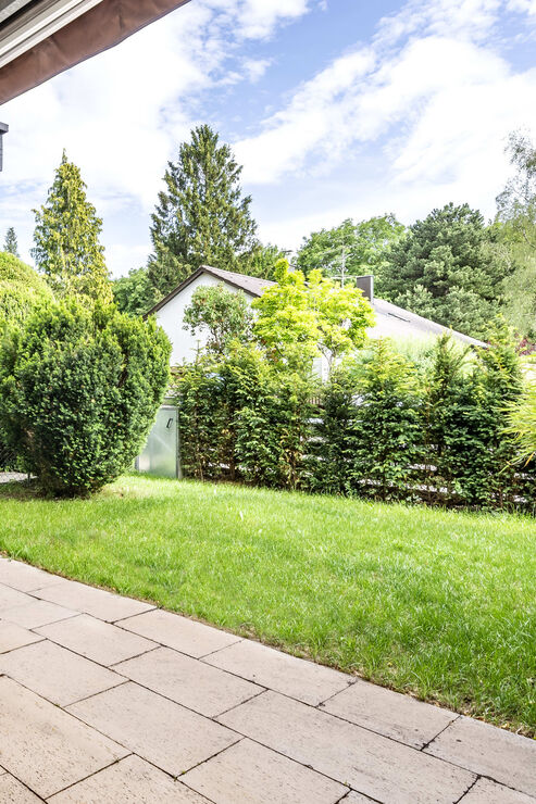Terrasse mit Südgarten