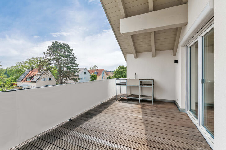 Sonniger Süd-Westbalkon