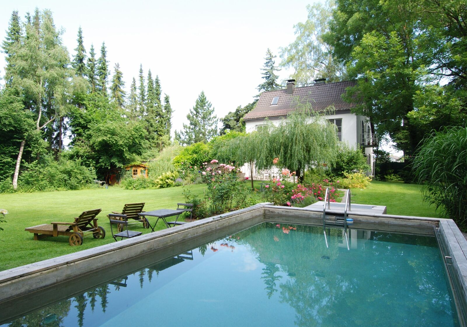 Garten mit Pool