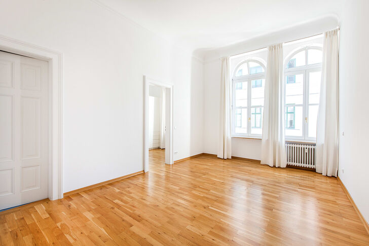 Gut geschnittenes Schlafzimmer