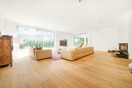 Living room with open fireplace