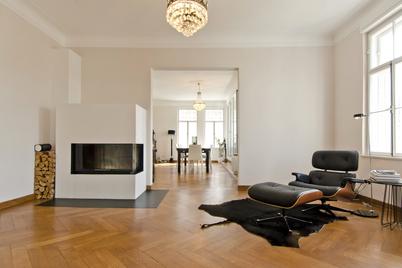 Repräsentative 7-Zimmer-Altbauwohnung mit äußerst hochwertiger Ausstattung