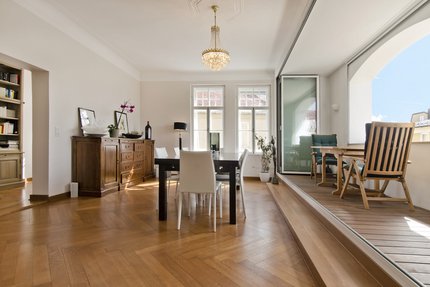 Esszimmer mit Loggia