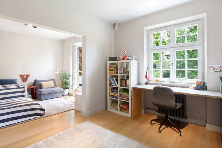 Kinderzimmer mit Terrassenzugang