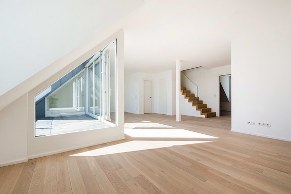 Wohn- Essbereich mit offener Einbauküche