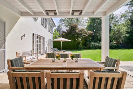 Sonnig und uneinsehbar