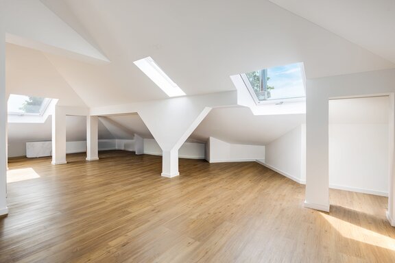 Attraktives Dachstudio