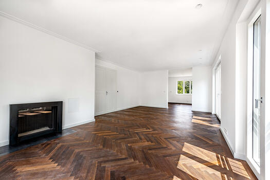 Living area with open fireplace