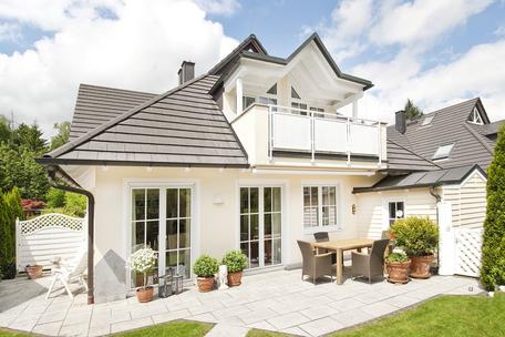 Attraktive Doppelhaushälfte mit hochwertiger Ausstattung