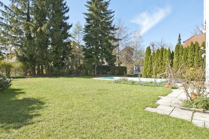 Garden with outdoor pool