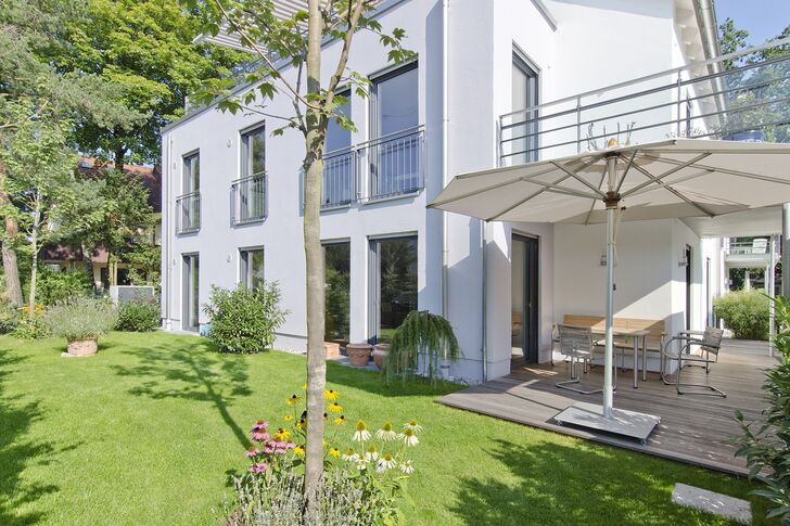 Garten mit Terrasse