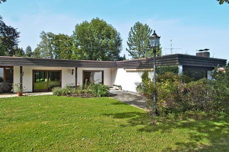 Großzügiger ebenerdiger Bungalow mit schönem Südgarten