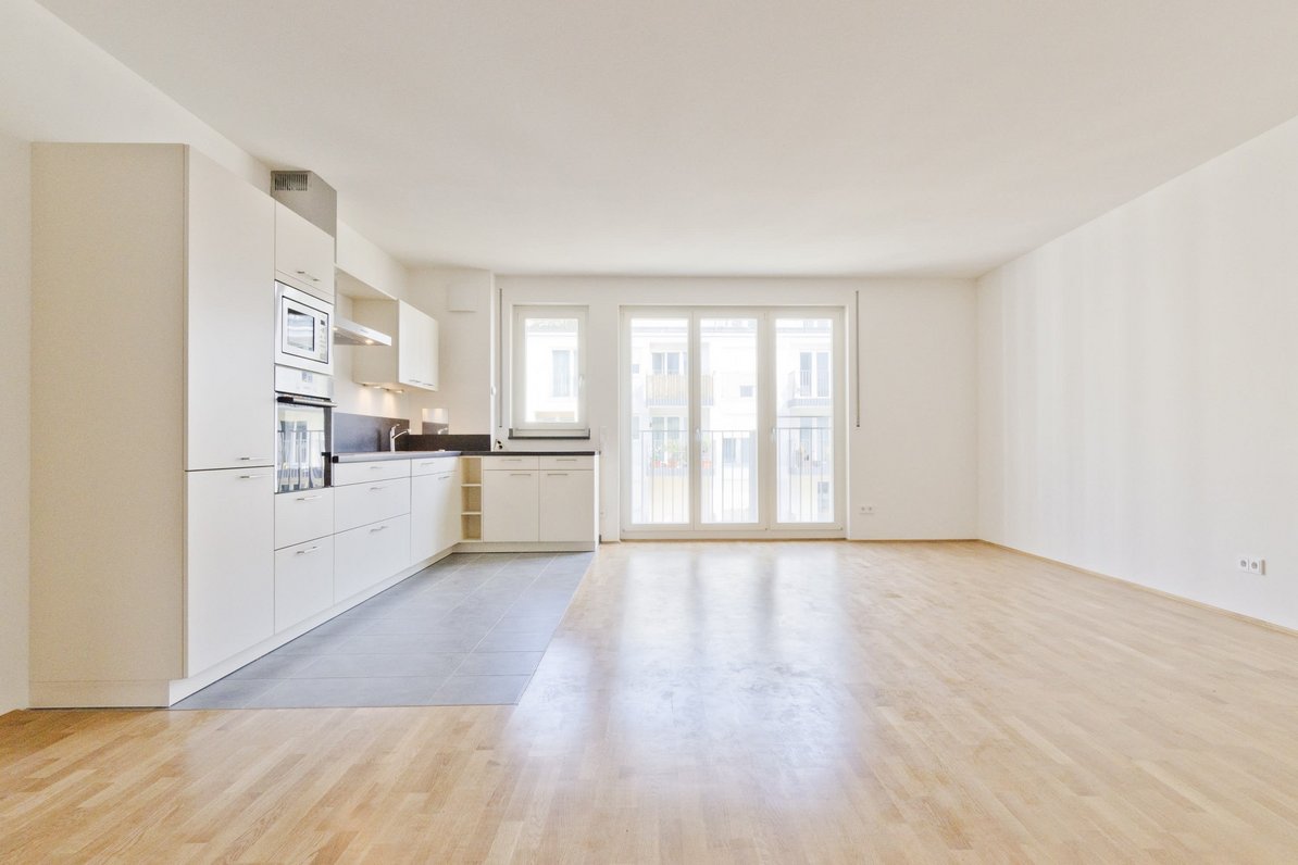 Living- dining room with open kitchen