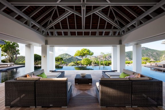 Impressive view over the mountains