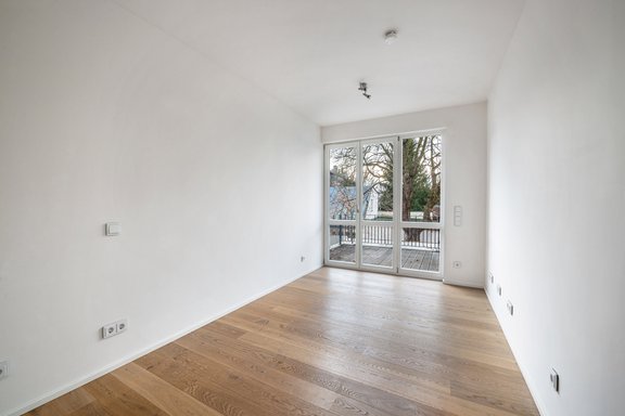 Kinderzimmer mit Südbalkon