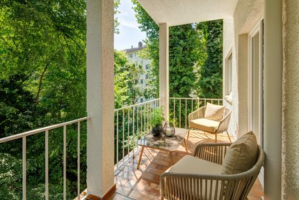 Südbalkon mit Blick ins Grüne