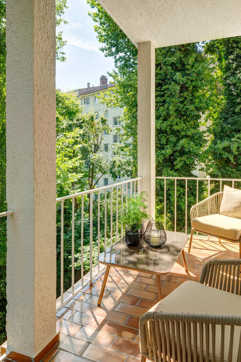 Südbalkon mit Blick ins Grüne
