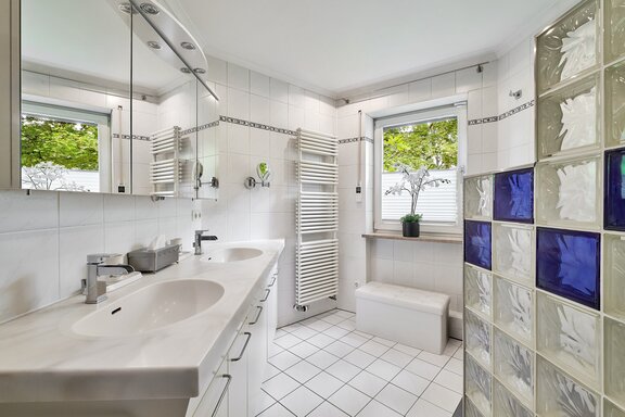 Light-filled bathroom on the upper floor