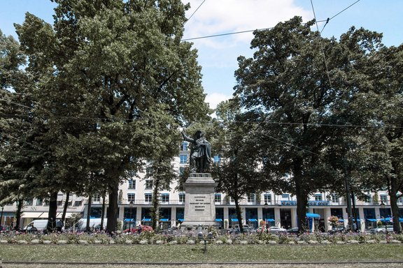 Toplage am Promenadeplatz