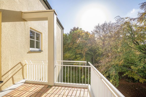 Gut geschnittener Balkon