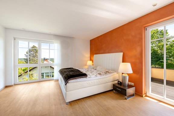 Schlafzimmer mit Ankleide