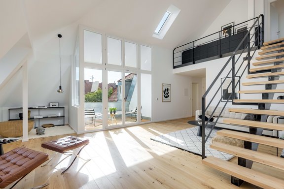 Bis 5,88 m hoher Wohnbereich