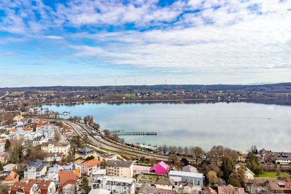 In Laufnähe zum See