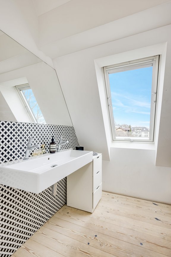 Duschbad im Dachgeschoss