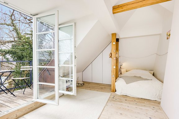 Schlaf-/Kinderzimmer im Dach