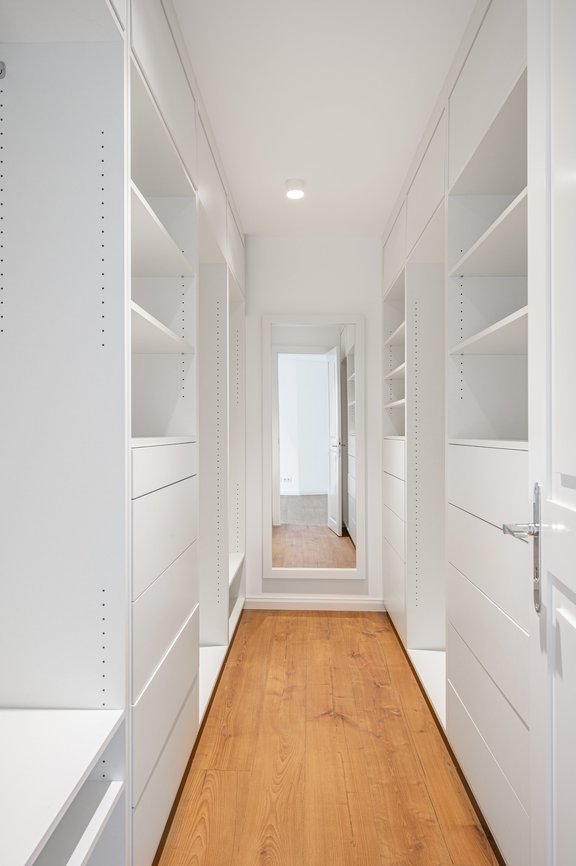 Maßeinbauten in der Ankleide