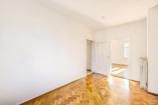 Schlafzimmer mit Gartenblick