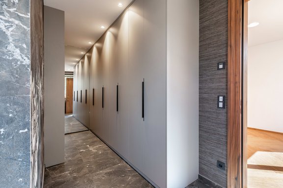 Ankleide mit Maßeinbauten