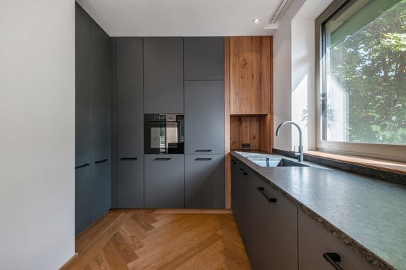 Elegante Schreinerküche