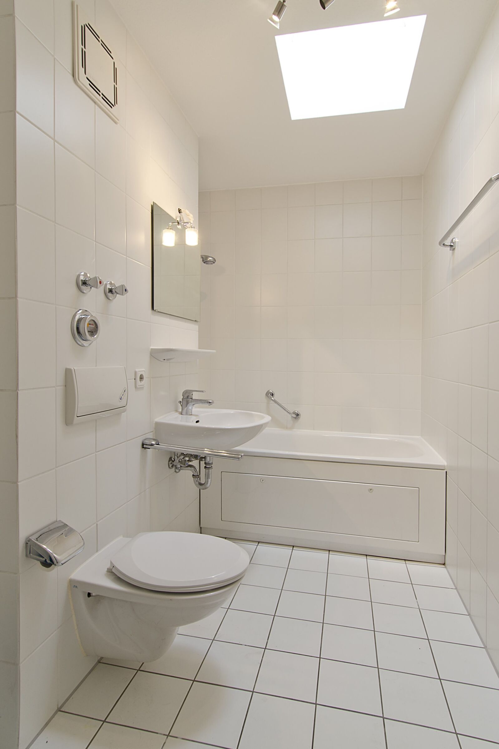 Badezimmer mit Oberlicht