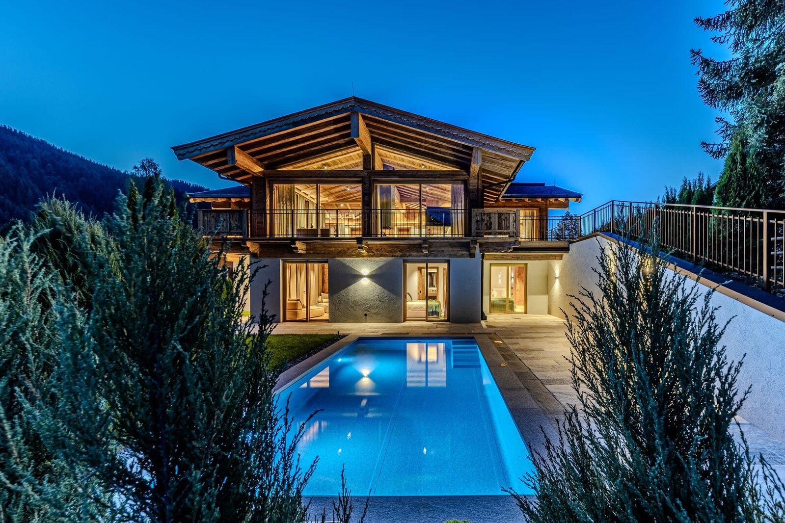 Bergzuhause mit Pool