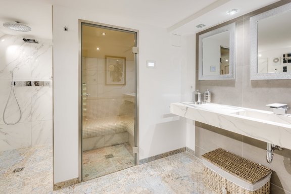 Wellnessbereich mit Dampfbad