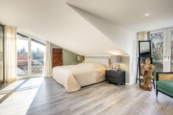 Masterschlafzimmer im DG