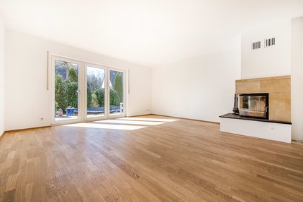 Wohnbereich mit Kamin