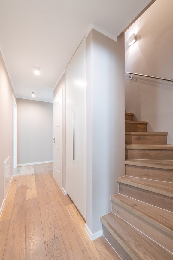 Wohnlich gestaltetes Souterrain