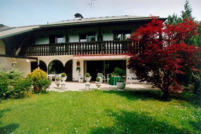 Sehr gepflegtes Einfamilienhaus mit zauberhaftem Südgarten