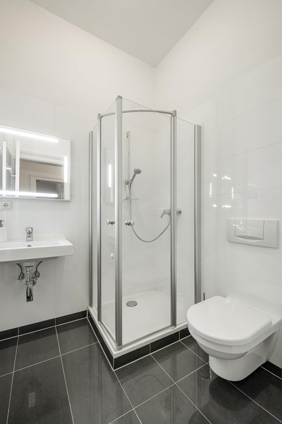 Zusätzliches Duschbad