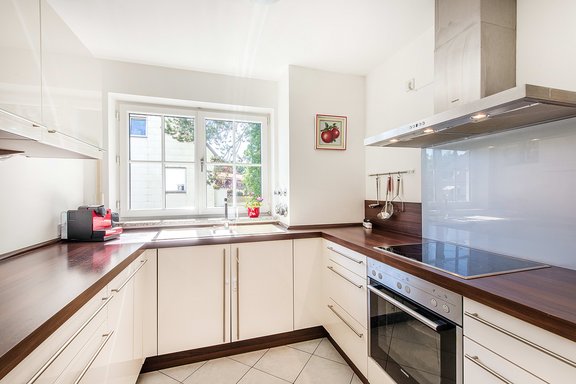 Modern brand fitted kitchen