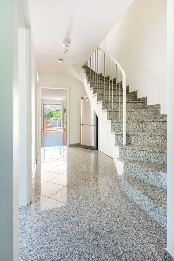 Hallway with wardrobe niche