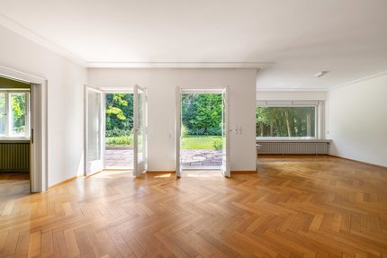 Zugang zu Terrasse und Garten